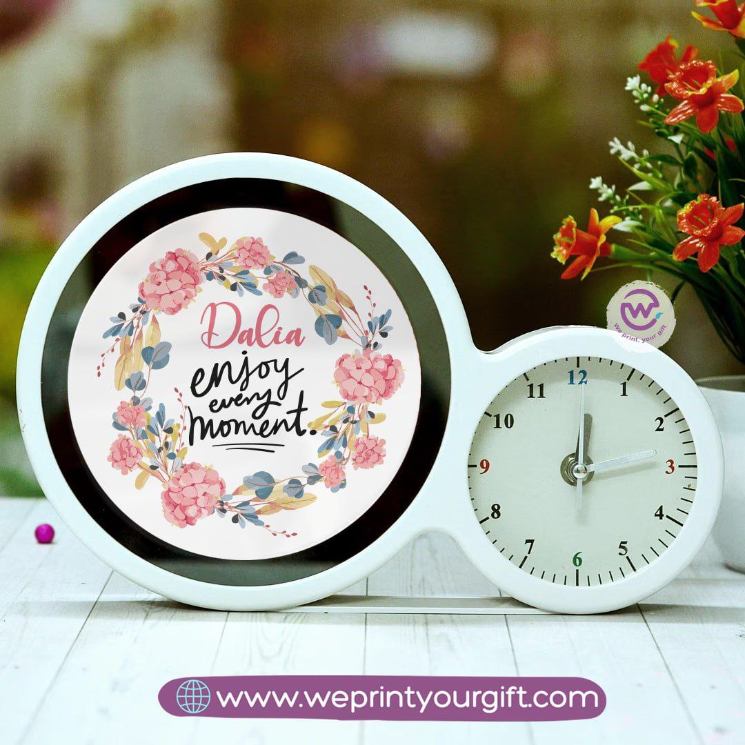 Round Magic Mirror with Clock – Personalized Motivational Design