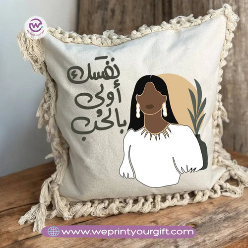 وسادة مربعة مع خيوط ماكرامي