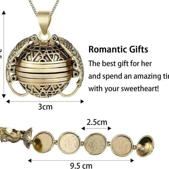 Necklace -Angel Wings with 4 photos - WE PRINT