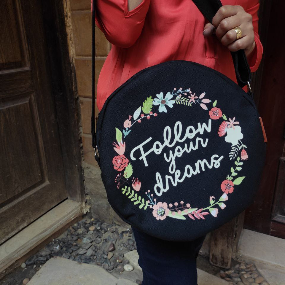 حقيبة دائرية - اشتري 2 واحصل على 1 مجانًا