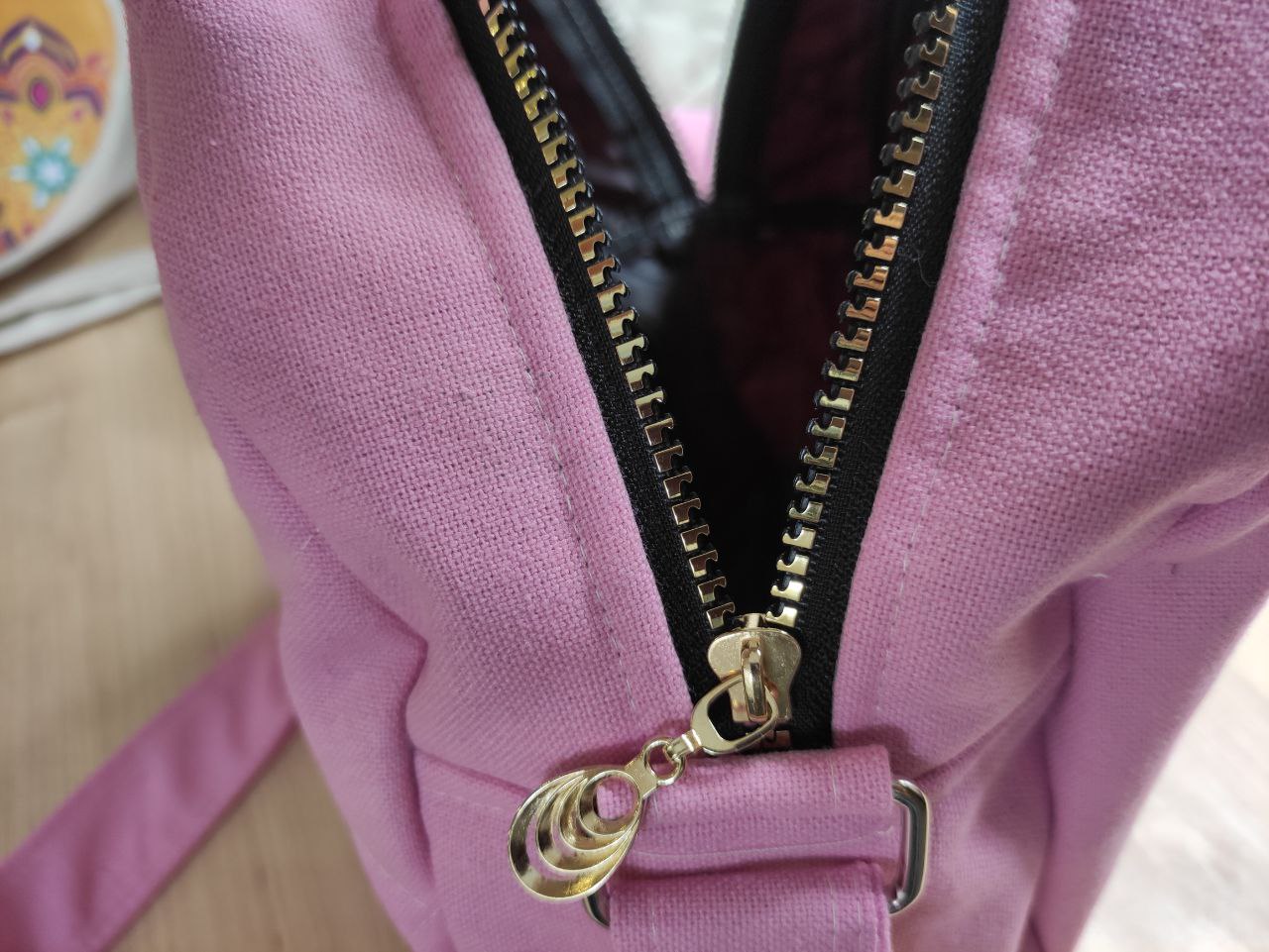 حقيبة دائرية - اشتري 2 واحصل على 1 مجانًا