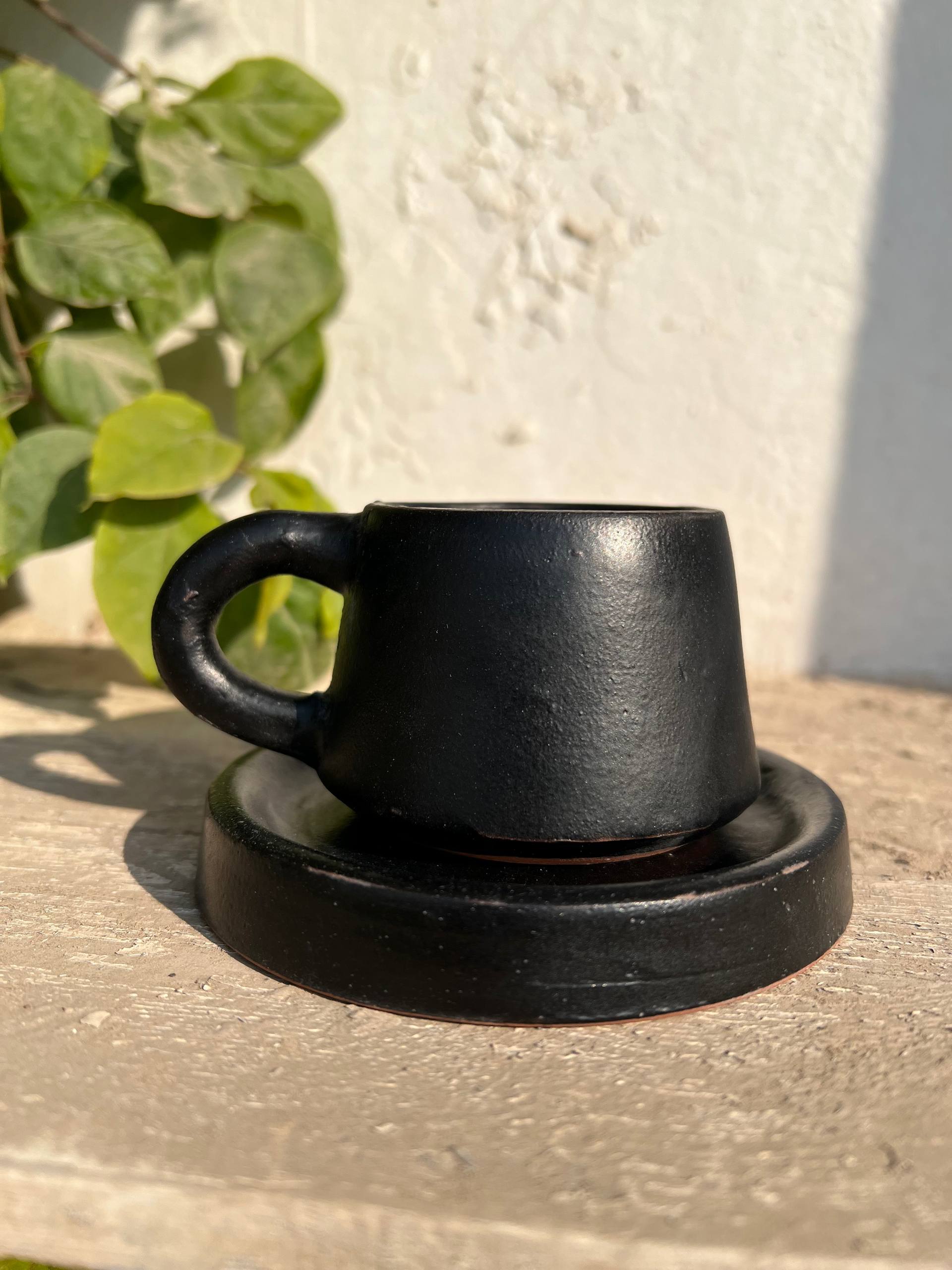 فنجان قهوة مصنوع يدويًا من الفخار مع صحن - 200 مل | خيارات التخصيص