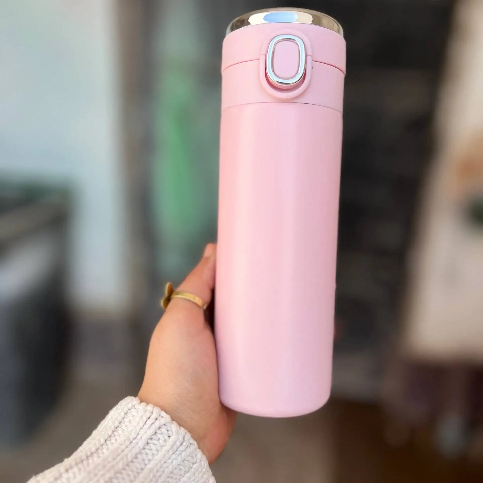 Smart Thermal Bottle with Temperature Display – 420 ml -Customization Option