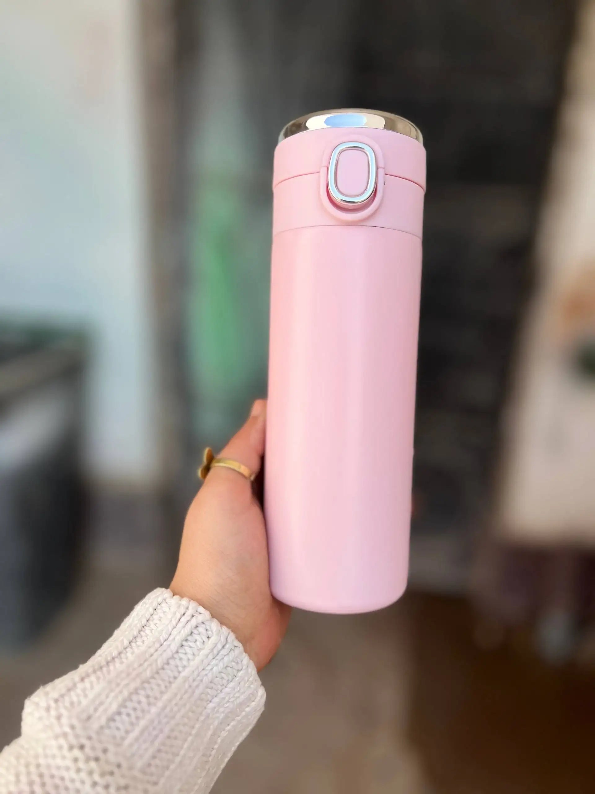 Smart Thermal Bottle with Temperature Display – 420 ml -Customization Option