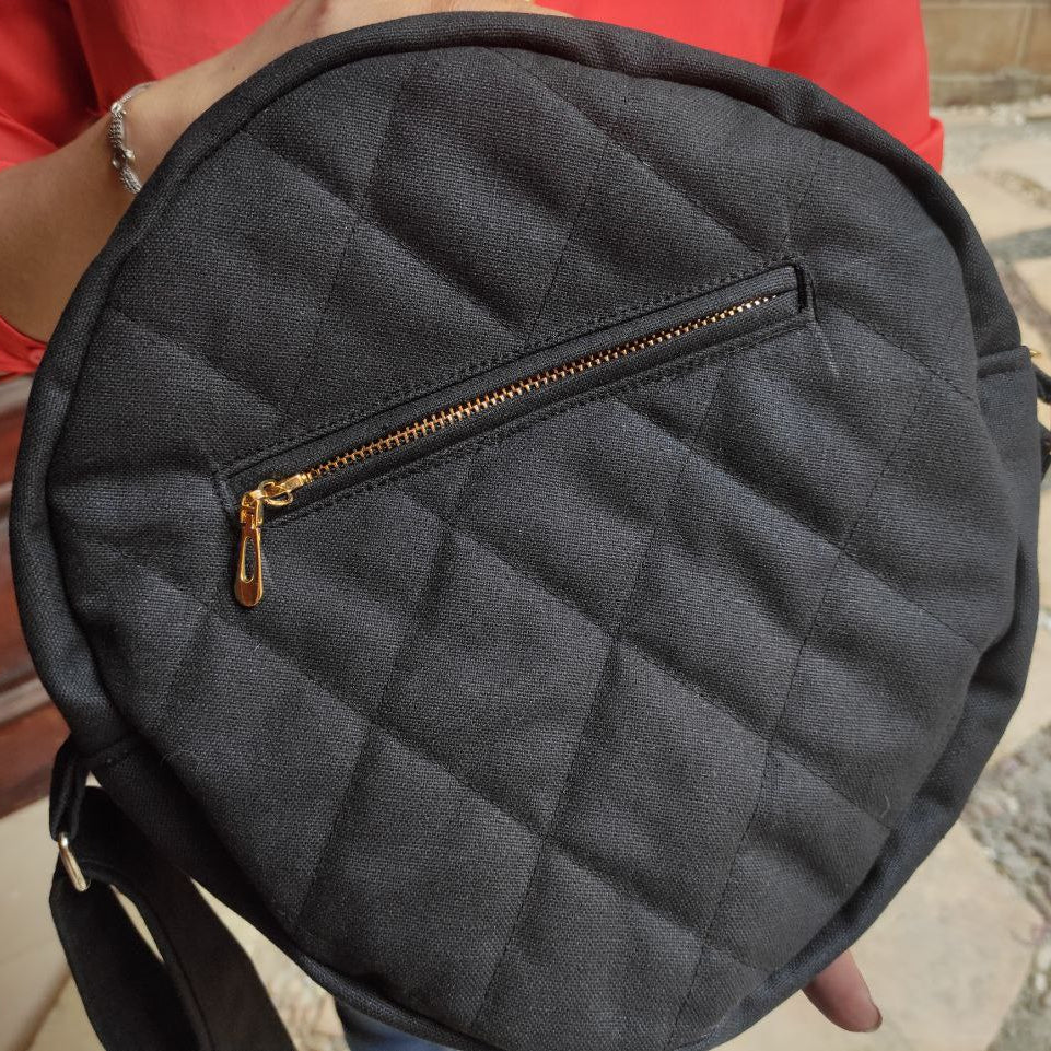 حقيبة دائرية - اشتري 2 واحصل على 1 مجانًا