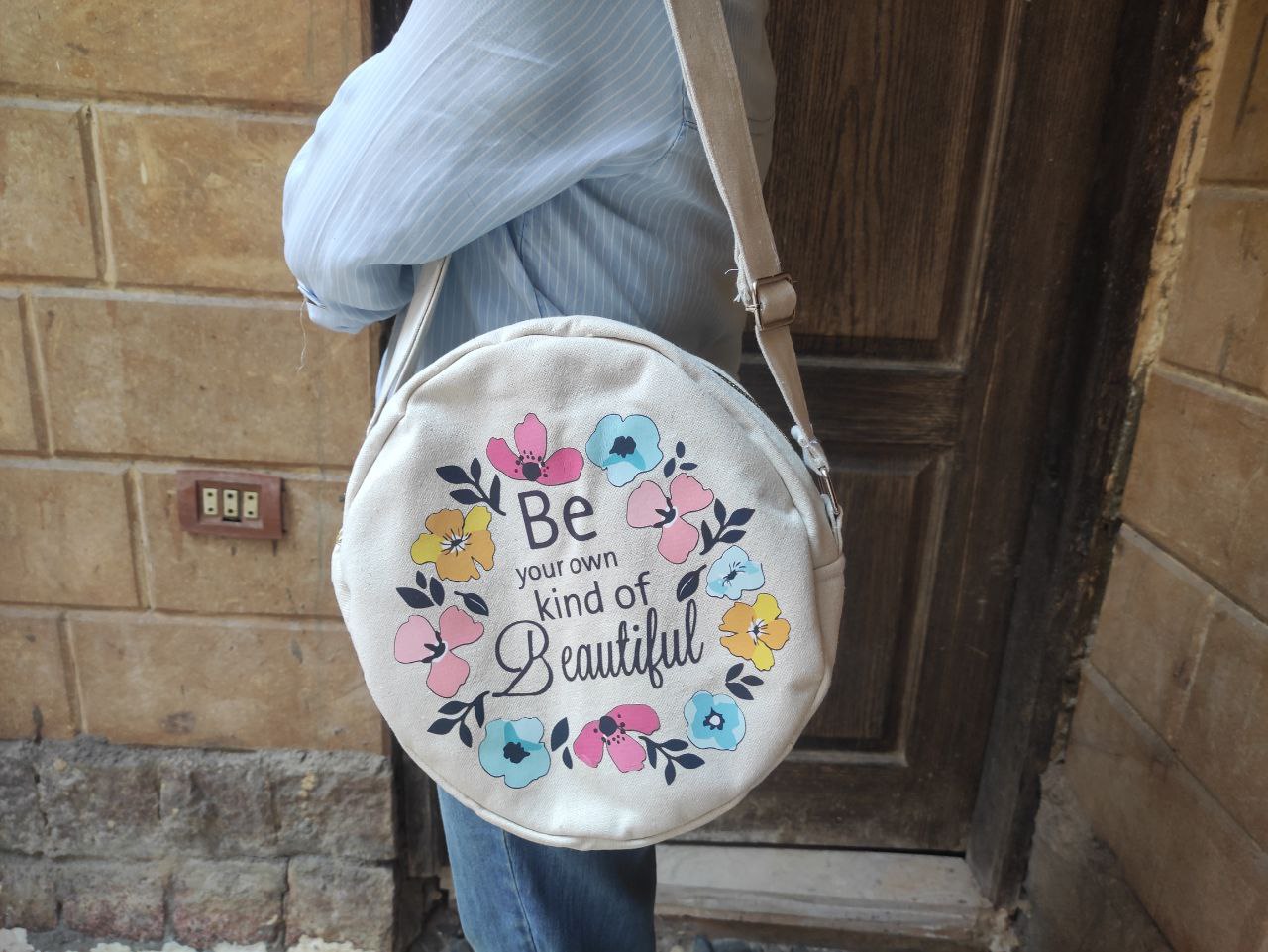 حقيبة دائرية - اشتري 2 واحصل على 1 مجانًا