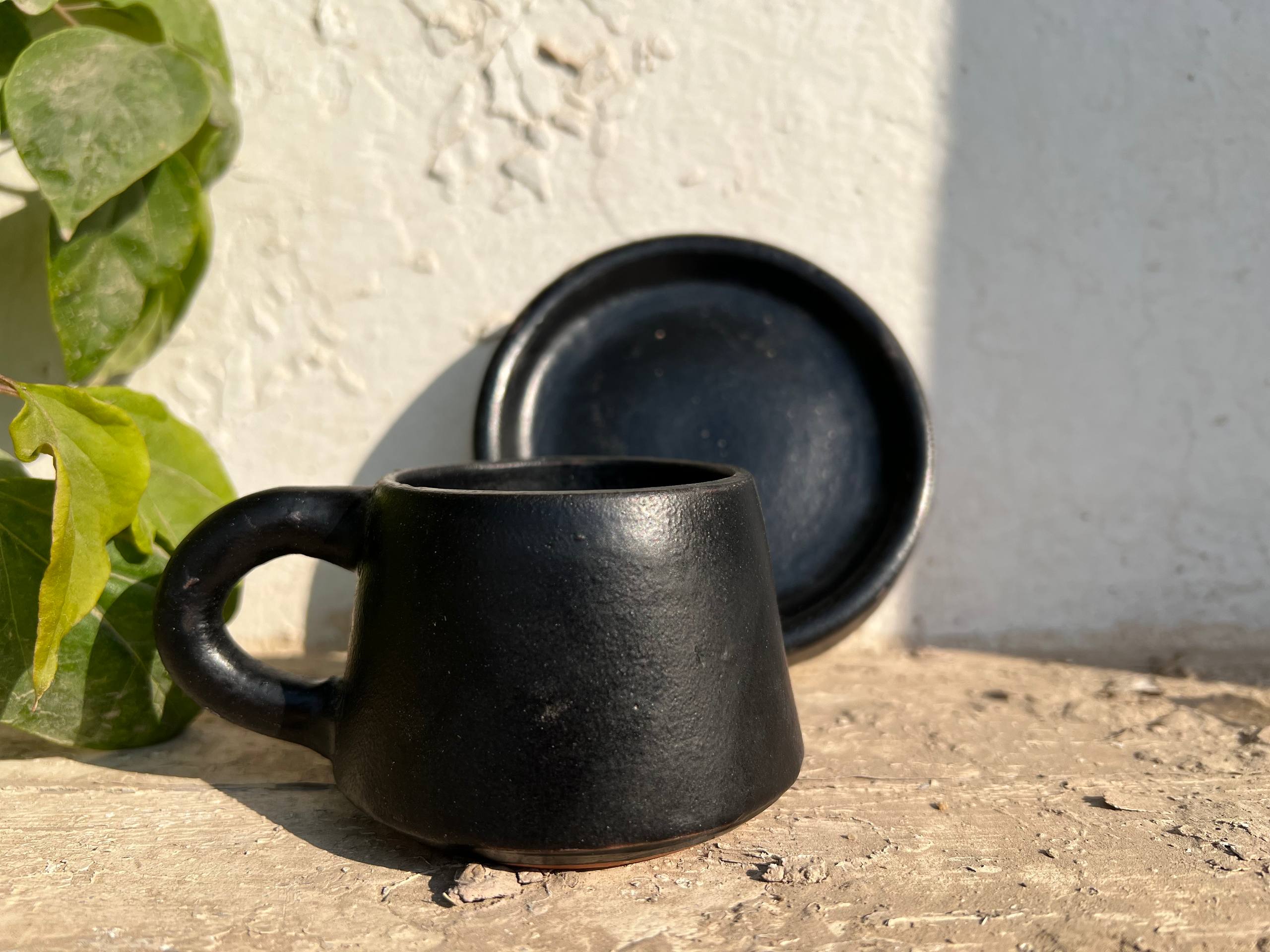 فنجان قهوة مصنوع يدويًا من الفخار مع صحن - 200 مل | خيارات التخصيص