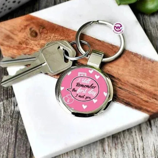 Round Metal Keychain - Lovers - WE PRINT